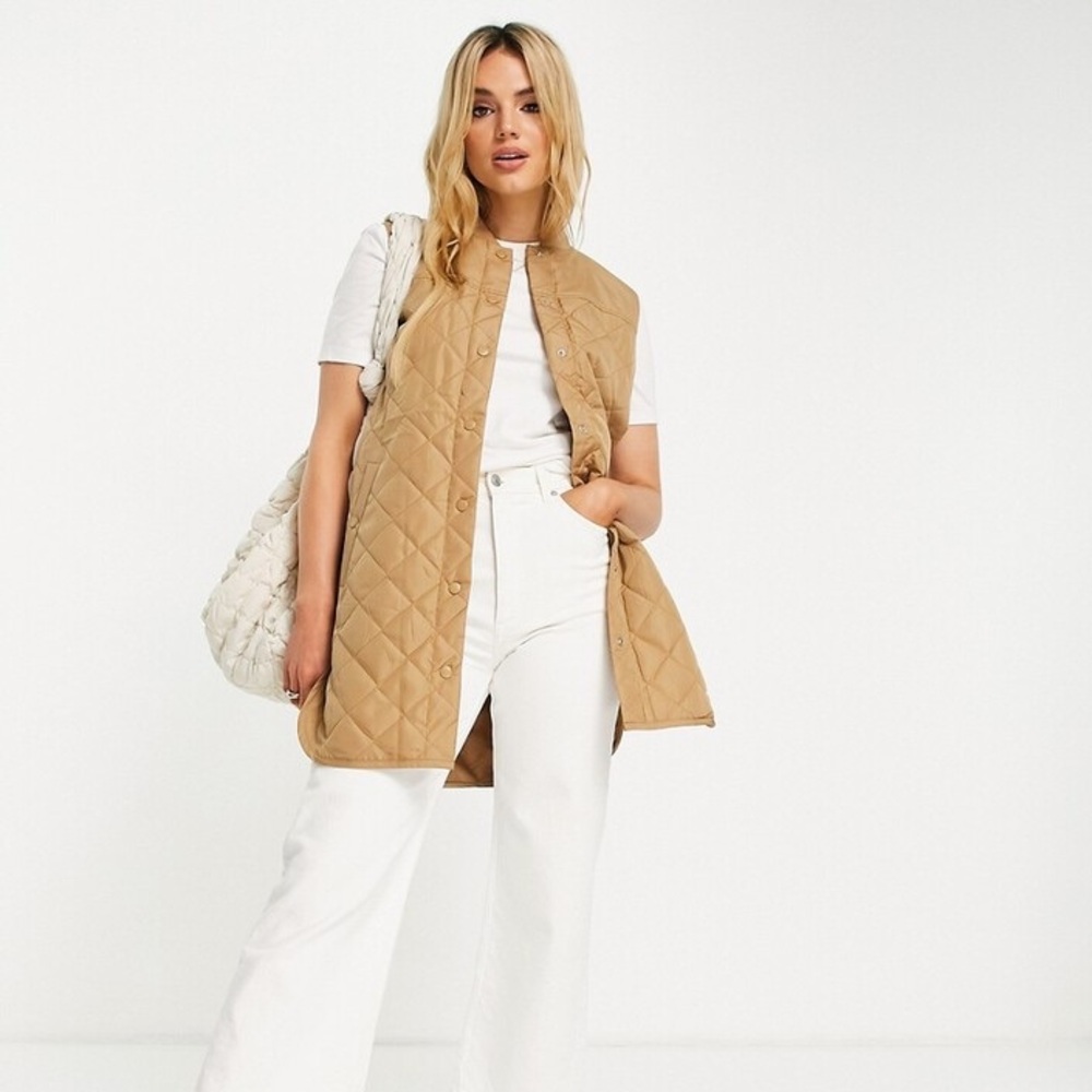 NWT Quilted longline sleeveless button front vest